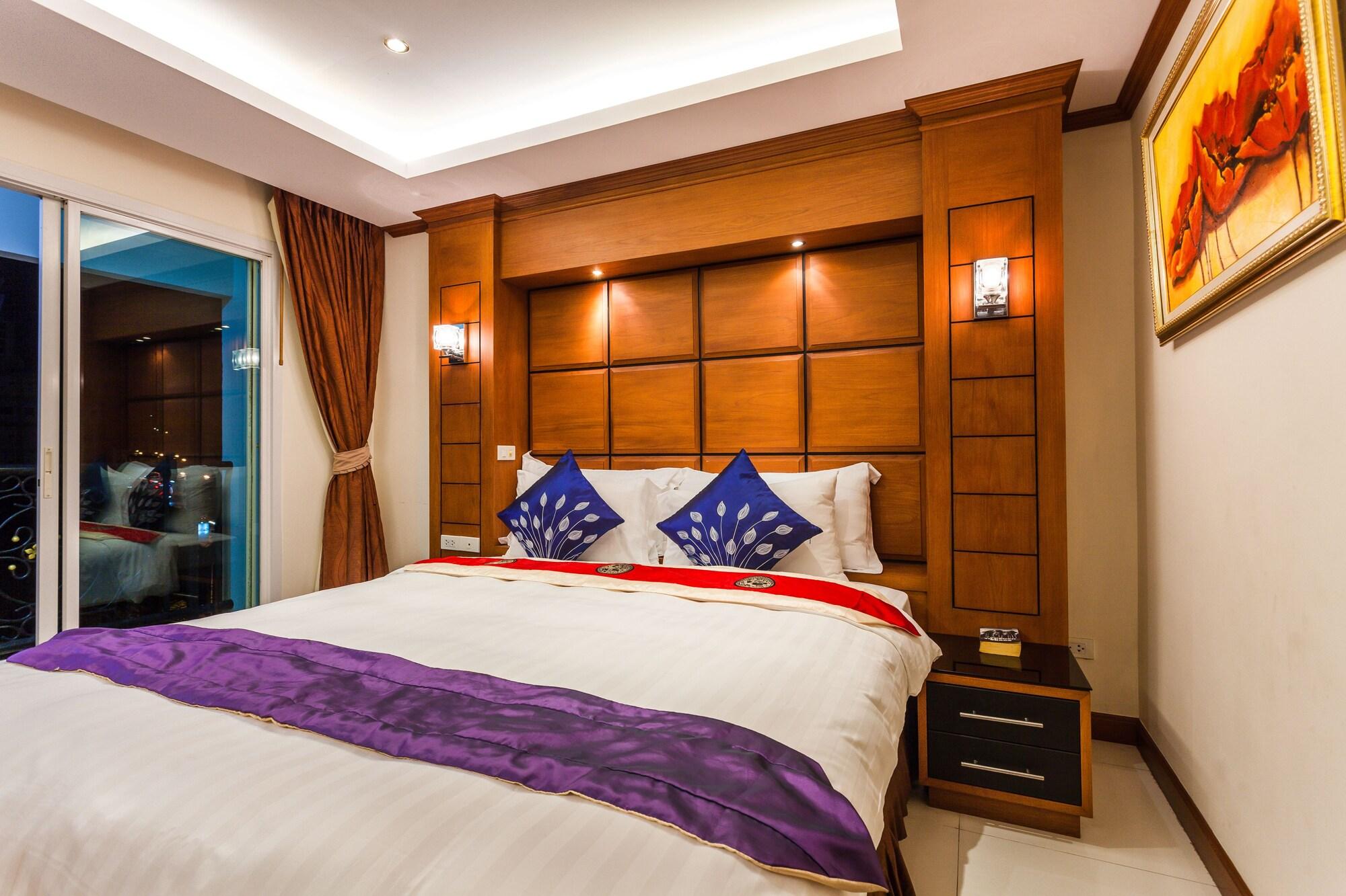 Tara Court Hotel Pattaya Bagian luar foto