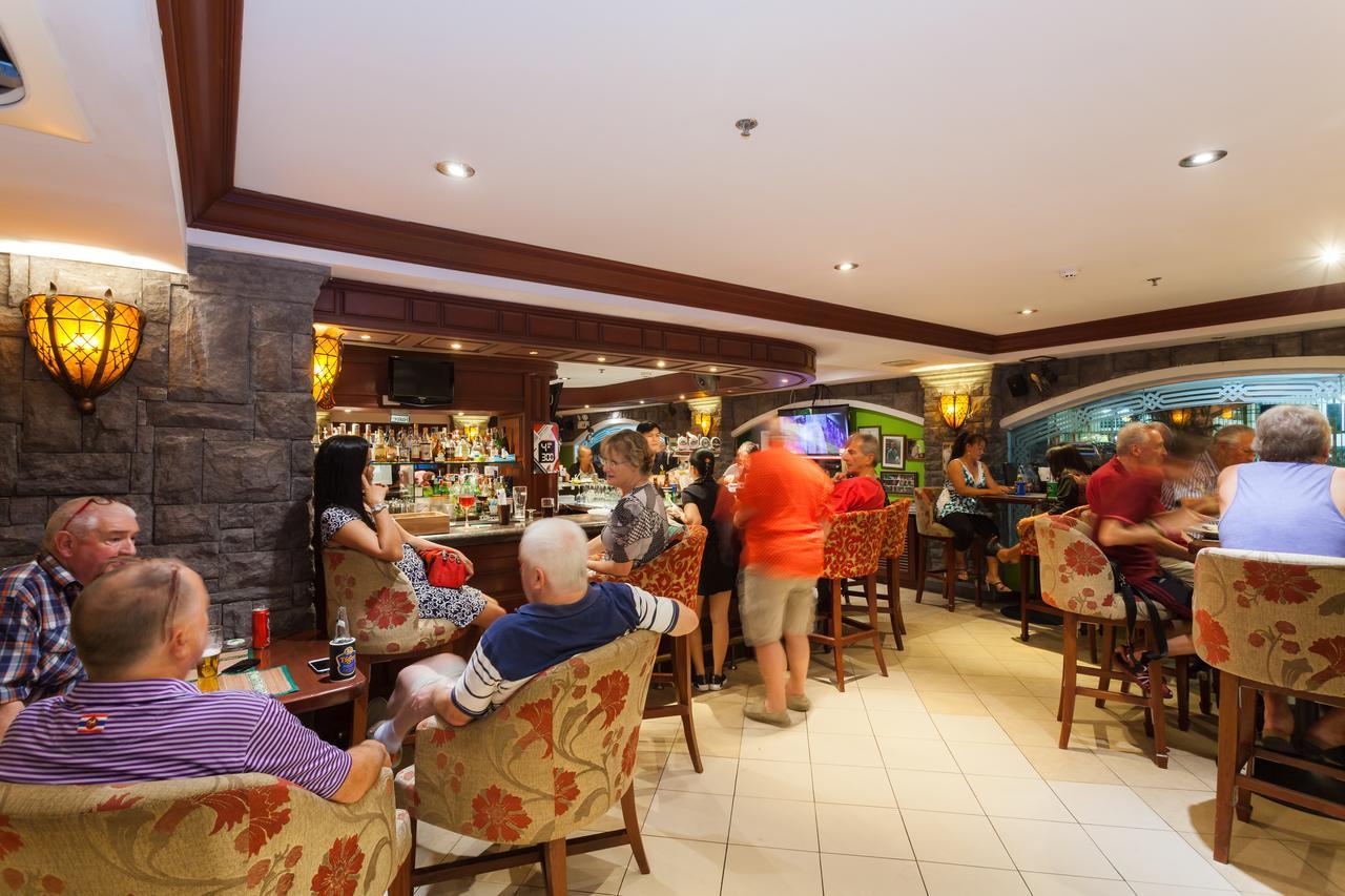 Tara Court Hotel Pattaya Bagian luar foto