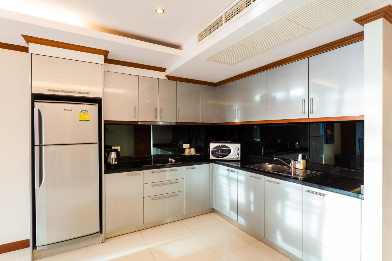 Tara Court Hotel Pattaya Bagian luar foto