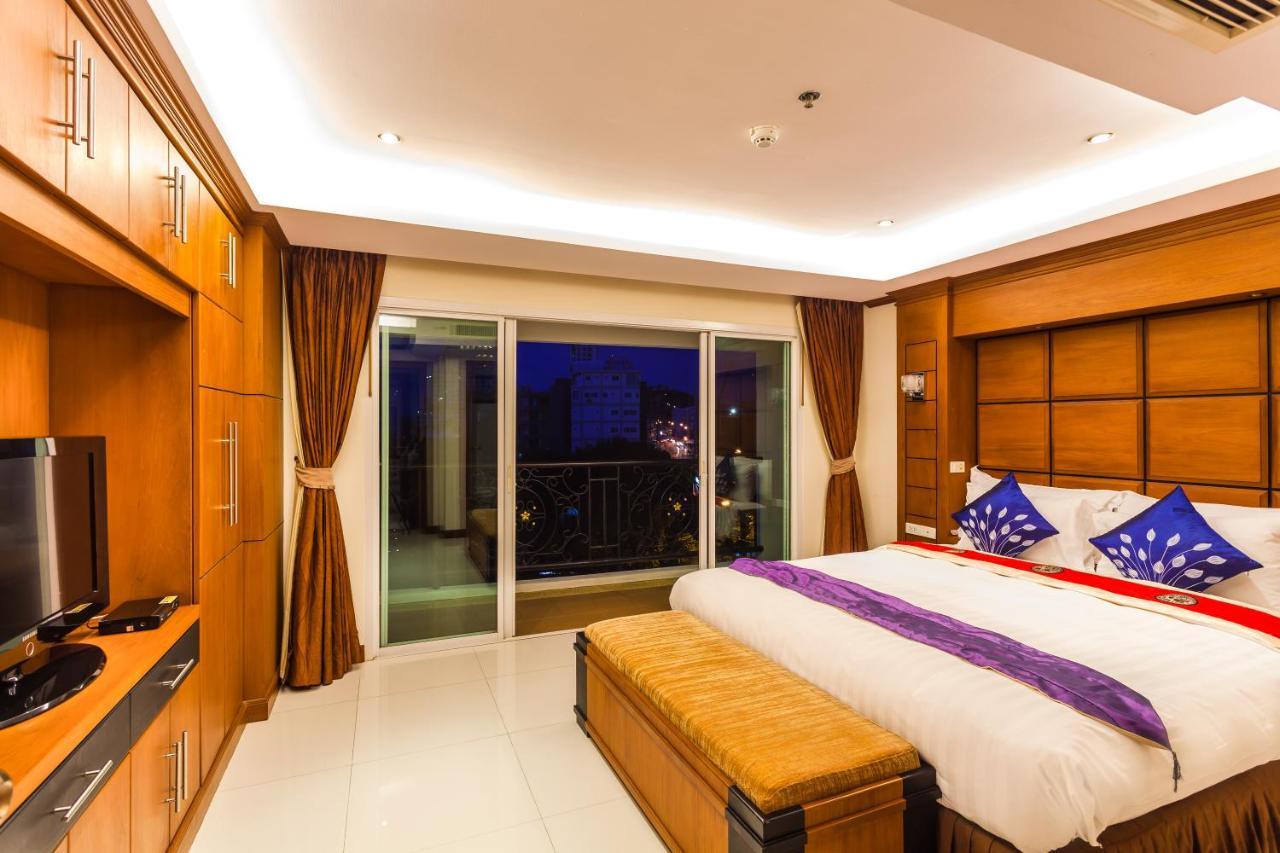 Tara Court Hotel Pattaya Bagian luar foto