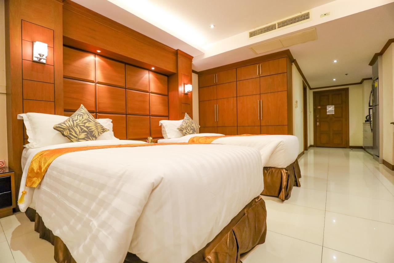 Tara Court Hotel Pattaya Bagian luar foto