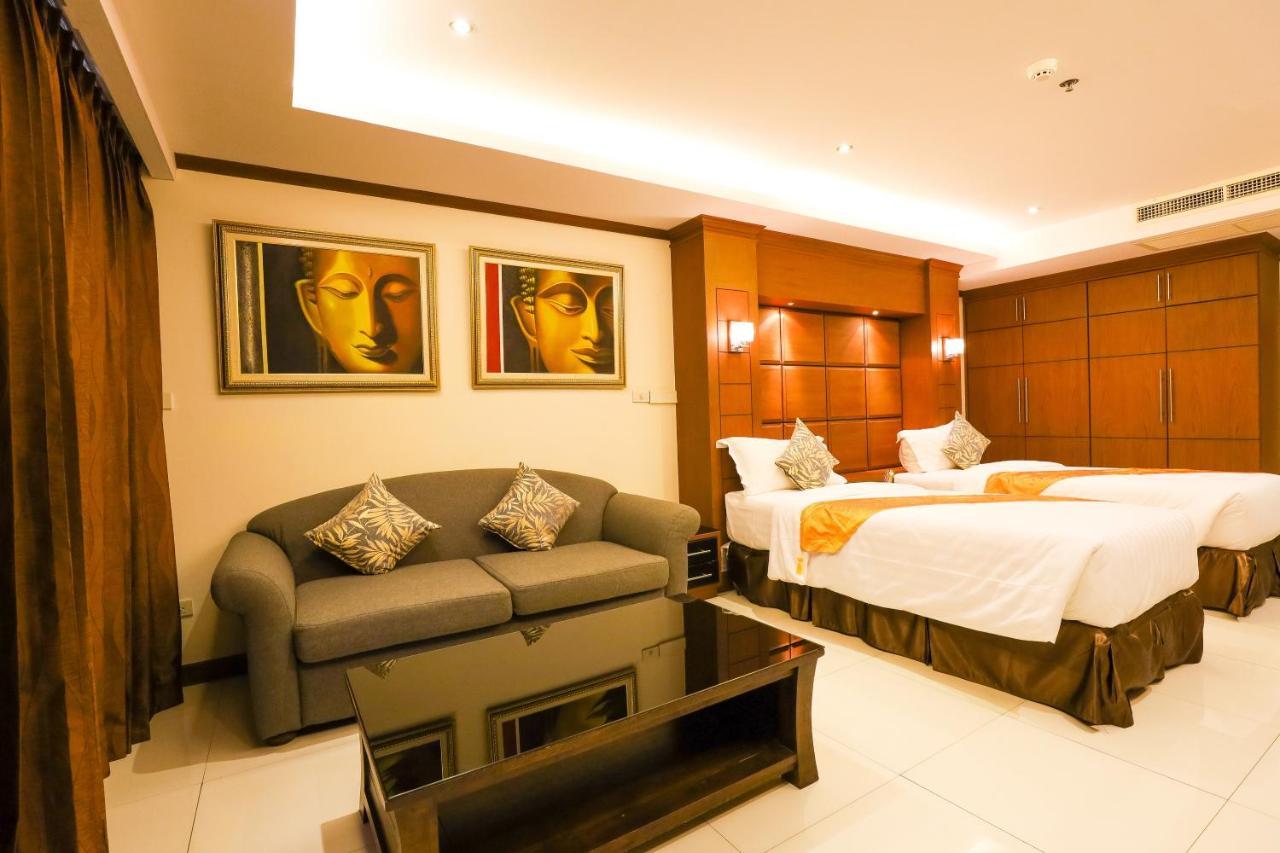 Tara Court Hotel Pattaya Bagian luar foto