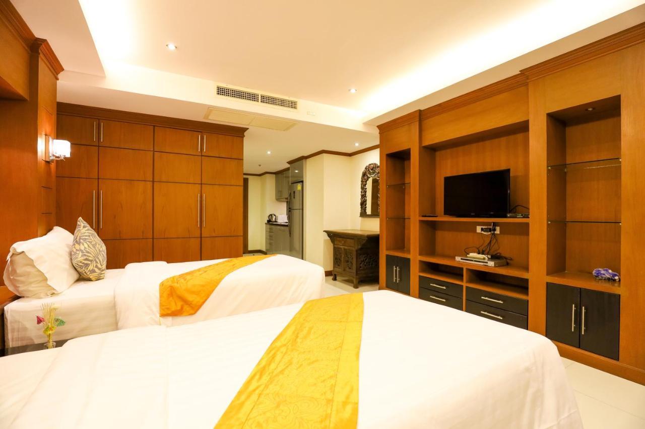 Tara Court Hotel Pattaya Bagian luar foto