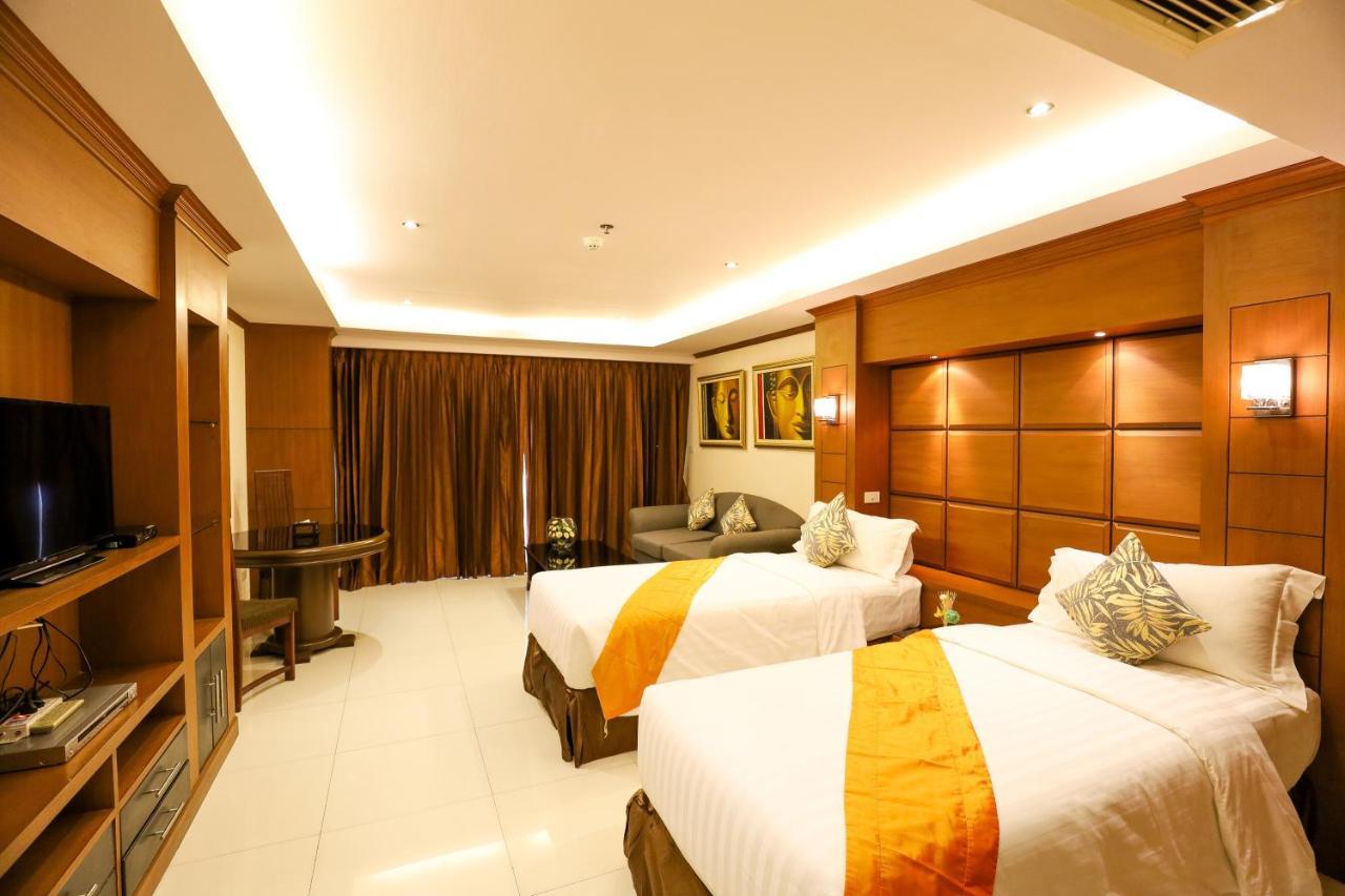 Tara Court Hotel Pattaya Bagian luar foto